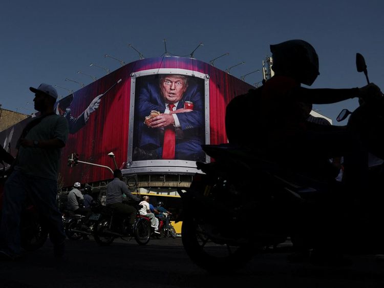 Di Bawah Bayang-Bayang Trump, Ketegangan Iran-AS Kembali Memanas