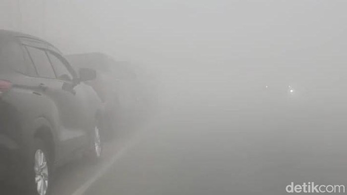 Foto: Kabut asap di Pangkalan Bun, Kotawaringin Barat, Rabu (2/9/20226) pagi.