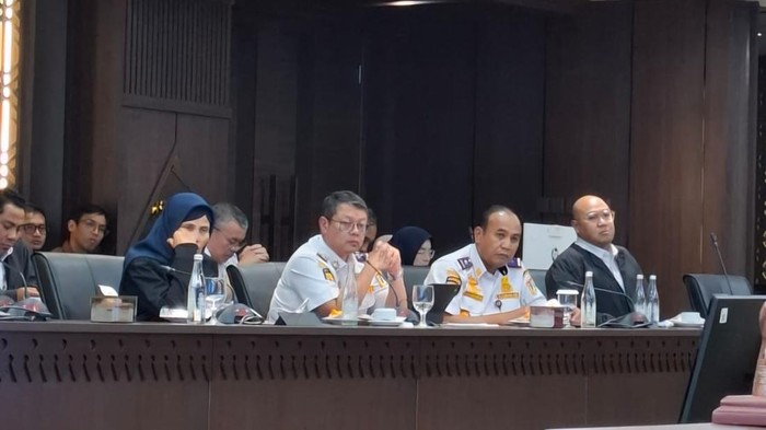Kepala Dinas Perhubungan (Kadishub) DKI Jakarta Budi Awaluddin saat rapat bersama DPRD DKI Jakarta, Rabu (2/9/2026).