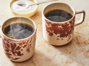 Kopi Instan vs Kopi Bubuk, Mana yang Lebih Enak? Ini 5 Perbedaannya