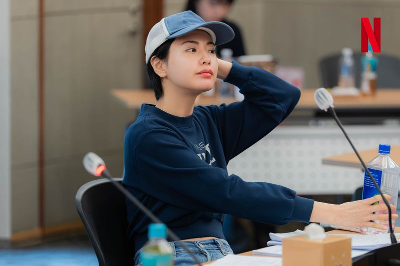 Materesa Cast drama Korea terbaru Netflix Materesa baca naskah perdana.