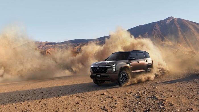 Mitsubishi Pajero terbaru