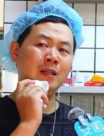 Viral! Penjual Pancake Selipkan Uang untuk Bantu Bocah Kemoterapi
