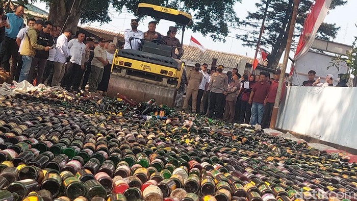 proses pemusnahan barang haram di Polres Cimahi