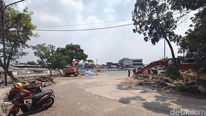 Proyek depo BRT di Terminal Cicaheum