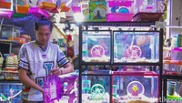 Flona 2026 berlangsung mulai 28 Agustus hingga 28 September 2026. Pemerintah Provinsi DKI Jakarta menjadikan kegiatan tersebut sebagai ruang edukasi sekaligus rekreasi bagi masyarakat untuk mengenal kekayaan flora dan fauna serta meningkatkan kepedulian terhadap lingkungan.