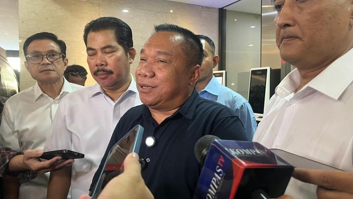 Ketua Umum Gerakan Cinta Prabowo (GCP), H. Kurniawan, dan kuasa hukum GCP, Dony Endrassanto, di gedung Bareskrim Polri, Kebayoran Baru, Jakarta Selatan (Jaksel), Senin (2/9/2026).