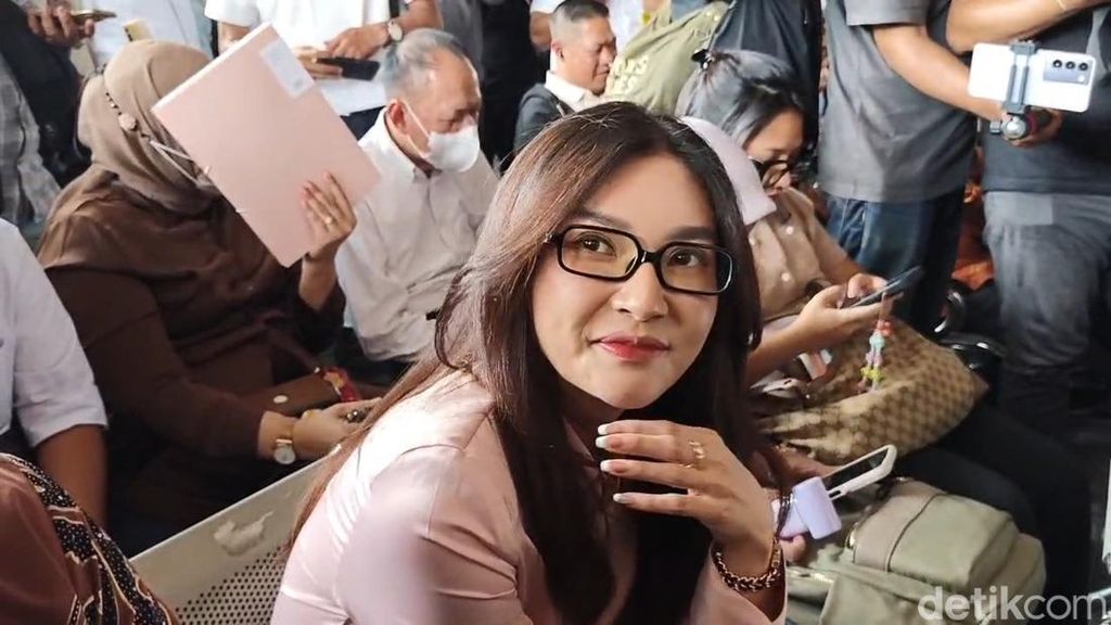Mediasi dengan Ruben Onsu Gagal, Sarwendah Minta Doa Terbaik