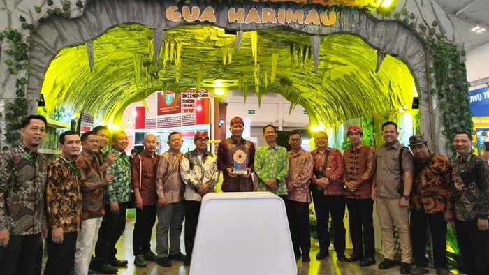 Stand OKU Raih Best Stand Design di APKASI Expo 2026
