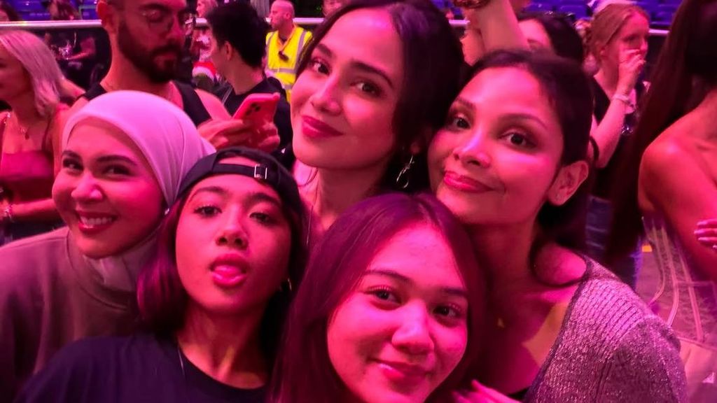 Keseruan Girls Trip Kesha, Syifa Hadju, & Nadira ke Eropa Dalam Jepretan Kamera