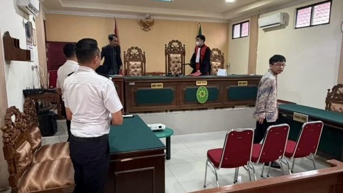 WN China dijatuhi pidana denda Rp 2 juta