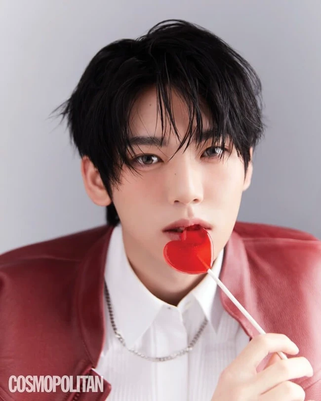 Urutan kedelapan idol pria tertampan, ditempati Han Yujin AND2BLE. Ia memancarkan perpaduan visual sempurna antara wajah imut dan struktur wajah yang tegas. Foto: Instagram