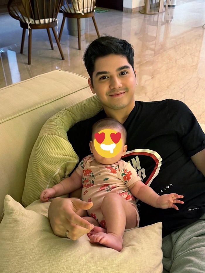 Al Ghazali dan anaknya.