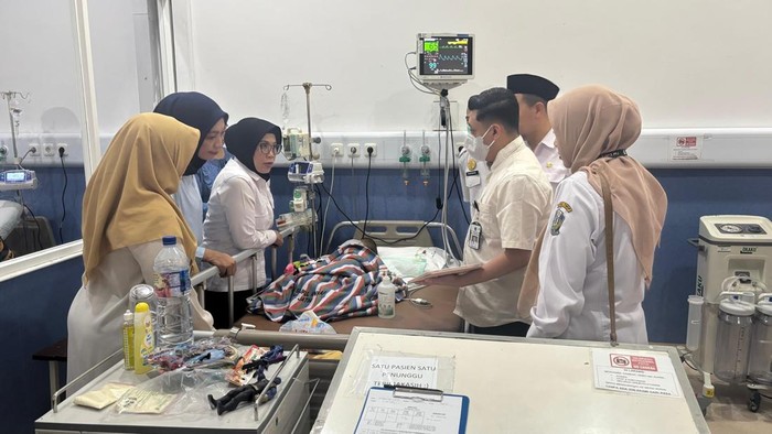 Balita korban penganiayaan ibu kandung dan pacarnya dirawat di RSSA Kota Malang.