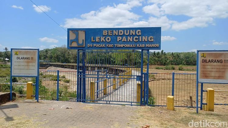 Potret Bendungan Lekopancing Maros Dilanda Kekeringan Parah
