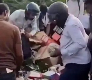 Heboh! Cokelat Kedaluwarsa yang Dibuang Malah Jadi Rebutan Warga