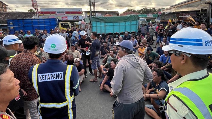Demo sopir di Banyuwangi