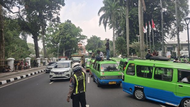 Demonstrasi di Balai Kota Bogor (Sholihin/detikcom)