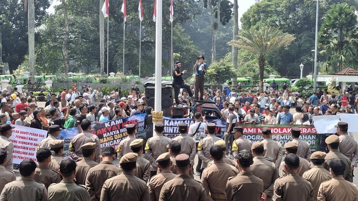 Demonstrasi di Balai Kota Bogor (Sholihin/detikcom)