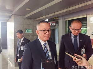 Angkasa Pura Buka Suara soal Pesawat Menhut Gagal Mendarat Gegara Asap