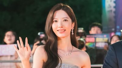 Bona WJSN Putar Balik Waktu di Drakor Dive Into You