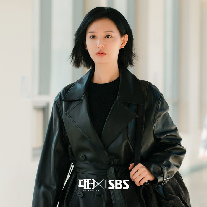 Penampilan Doctor X sebagai Gye Soo Jung di Doctor X.