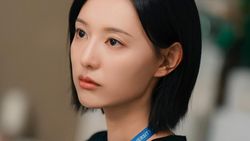 Potret Kim Ji Won Jadi Dokter Lawan Korupsi di Doctor X