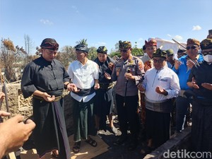 Warga Desa Sade Gelar Nyemulak, Tanda Pembangunan Ulang Dimulai