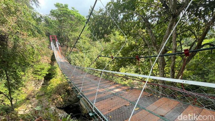 Kondisi Jembatan Pongpet Pangandaran yang Ambruk Saat Diresmikan