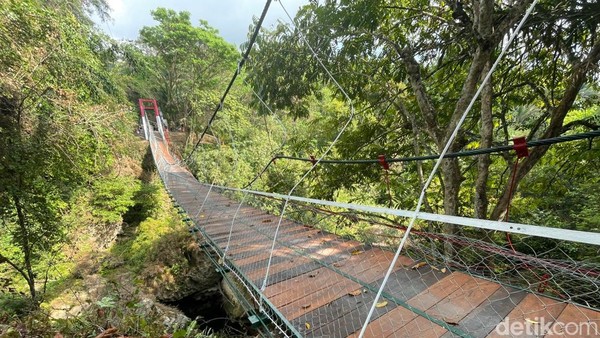 Kondisi Jembatan Pongpet Pangandaran yang Ambruk Saat Diresmikan