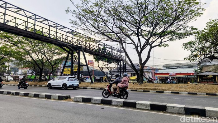 JPO di Jalan Soekarno-Hatta Bandung