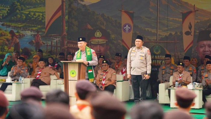 Kapolri Jenderal Polisi Listyo Sigit Prabowo menghadiri Apel Kebangsaan Kemah Nasional Pramuka Persatuan Ummat Islam (PUI) 2026 di Selabintana Camping Ground, Kabupaten Sukabumi, Jawa Bara