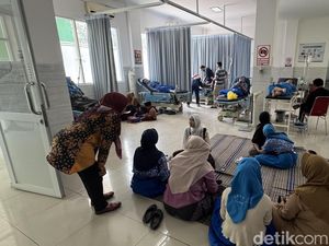 Video: 750 Murid-Guru di Rembang Diare Massal, Diduga Keracunan MBG