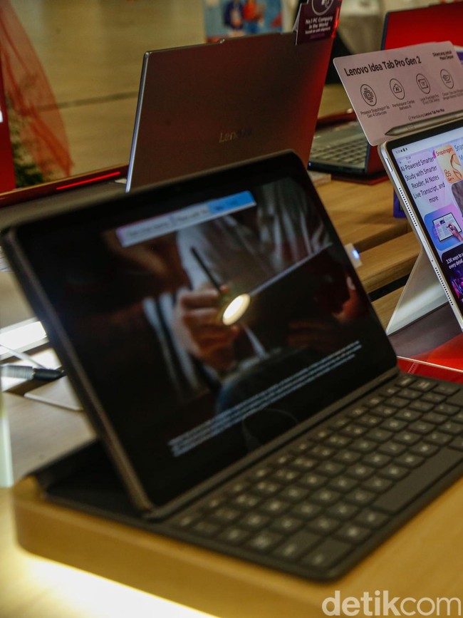 Laptop Makin Mahal, Tablet Keyboard Jadi Pilihan Alternatif