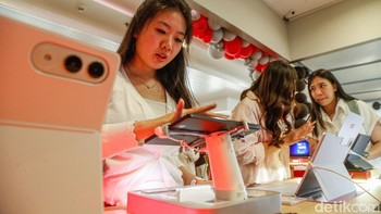 Kenaikan harga semikonduktor diperkirakan masih berlanjut hingga tahun depan, sehingga konsumen yang membutuhkan laptop disarankan tidak terlalu lama menunda pembelian karena harga berpotensi kembali meningkat.
