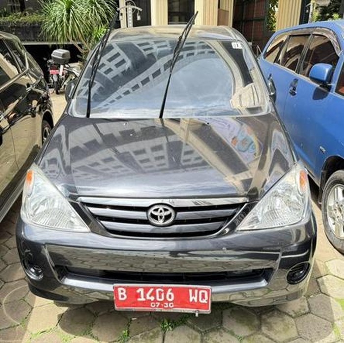 Lelang mobil Avanza Rp 30 jutaan