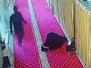 Maling Gasak Laptop-HP Mahasiswi Saat Salat di Masjid Makassar Ditangkap