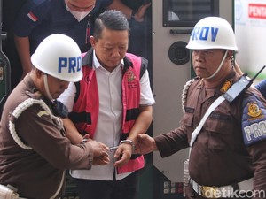 Video: Selain Febrie, Kejagung Periksa 6 Orang Lainnya di Kasus TPPU
