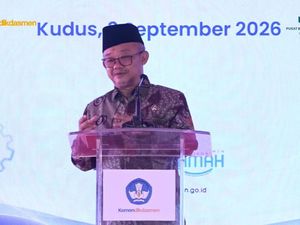 Mendikdasmen Kaji Penerapan Kebijakan Tidak Naik Kelas Mulai 2027