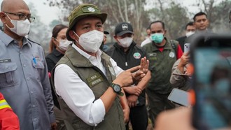 Menhut Bekukan Izin 5 Perusahaan Terkait Karhutla di Kalbar