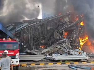 Kebakaran Pabrik Sabun KEK Sei Mangkei Simalungun Berawal dari Lantai 3