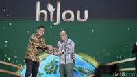 LRT Jabodebek menerima Anugerah Ekonomi Hijau rumpun apresiasi Program Ramah Lingkungan di Menara Bank Mega, Jakarta, Kamis (3/9/2029) malam.
