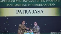Patra Jasa menerima Anugerah Ekonomi Hijau rumpun apresiasi Program Ramah Lingkungan di Menara Bank Mega, Jakarta, Kamis (3/9/2029) malam.