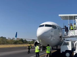 Pesawat Garuda Pecah Ban Saat Terbang dari Soetta, Mendarat Selamat di Makassar