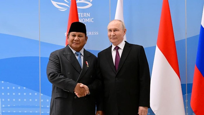 Prabowo bertemu Putin di Vladivostok, Rusia, Kamis (3/9/2029).