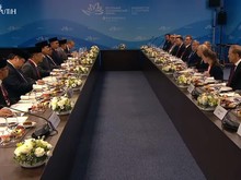 Prabowo Hadiri Jamuan Makan Siang Bersama Putin di Vladivostok Rusia