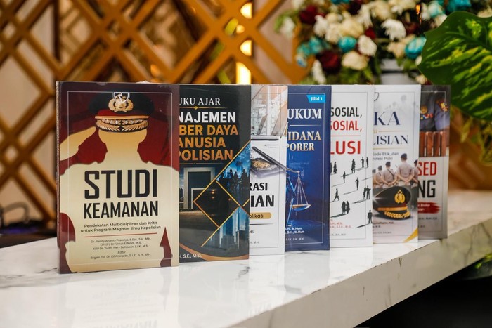 Pusat Studi Kepolisian