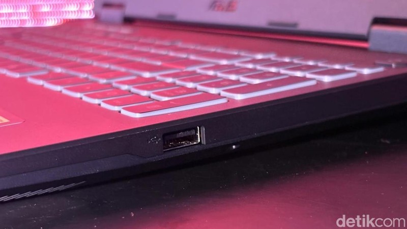 Begini tampilan Asus TUF Gaming 16 (FX610) yang memiliki performa istimewa. Laptop ini dapat dipakai gaming, bikin konten, sampai aktivitas yang membutuhkan AI.