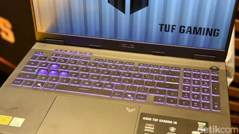 Begini tampilan Asus TUF Gaming 16 (FX610) yang memiliki performa istimewa. Laptop ini dapat dipakai gaming, bikin konten, sampai aktivitas yang membutuhkan AI.
