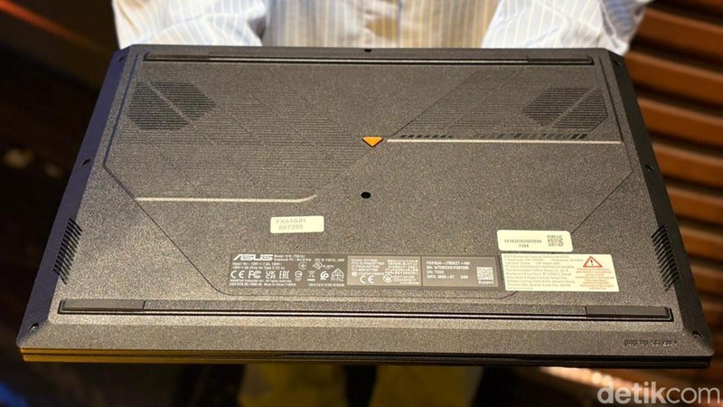 Begini tampilan Asus TUF Gaming 16 (FX610) yang memiliki performa istimewa. Laptop ini dapat dipakai gaming, bikin konten, sampai aktivitas yang membutuhkan AI.